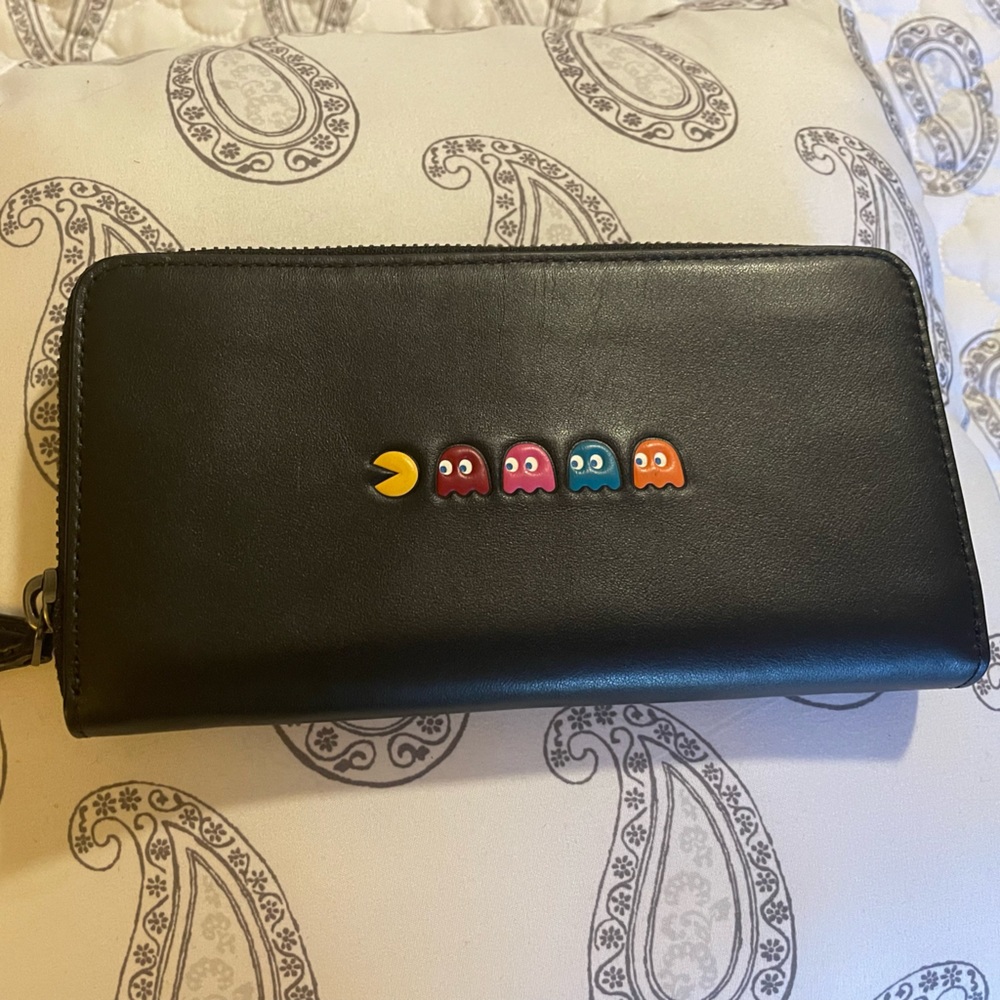 Limited Edition Coach PacMan Calf Leather Accordion Zip Wallet.
Style F55736